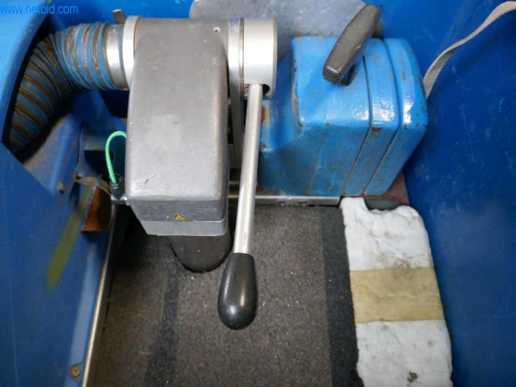 BGA, zapasy, materiały montażowe i pojazdy z działu pokryć dachowych-2