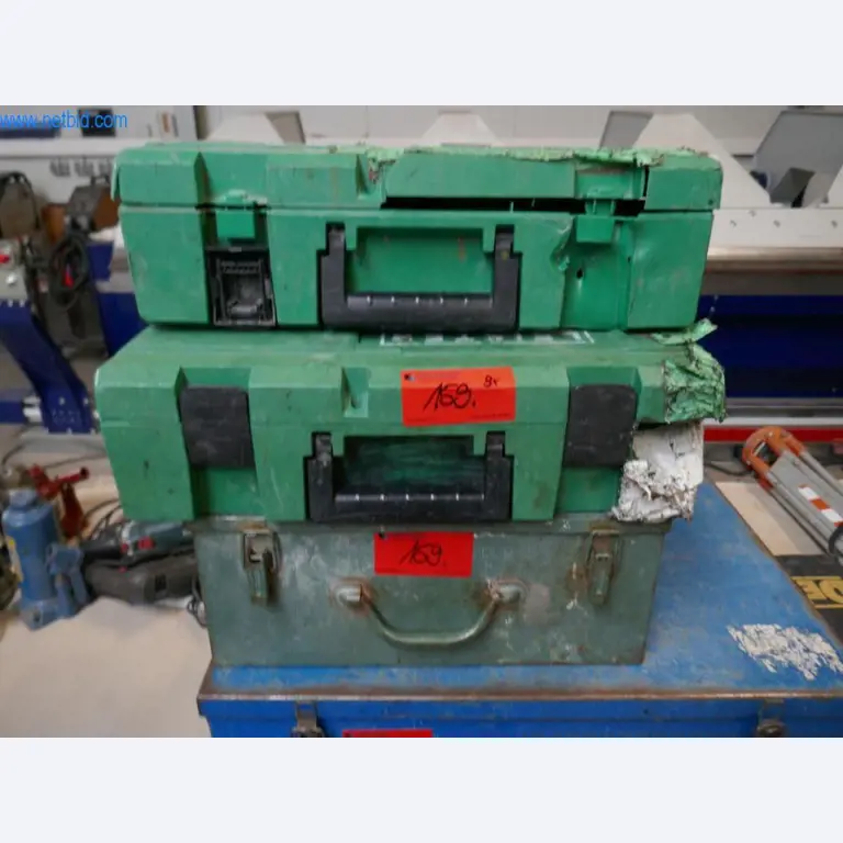 BGA, Warenvorräte, Montagematerial und Fahrzeuge aus dem Bereich Dachdeckerei-9