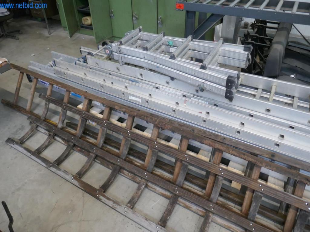 BGA, zapasy, materiały montażowe i pojazdy z działu pokryć dachowych-1