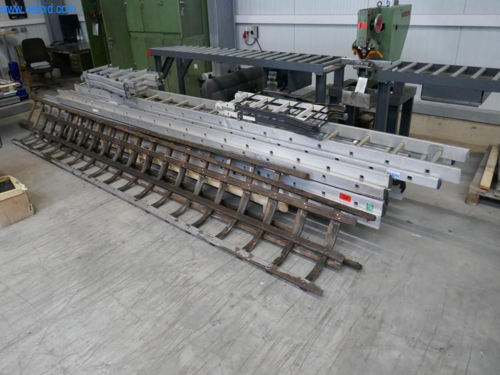 BGA, zapasy, materiały montażowe i pojazdy z działu pokryć dachowych-3