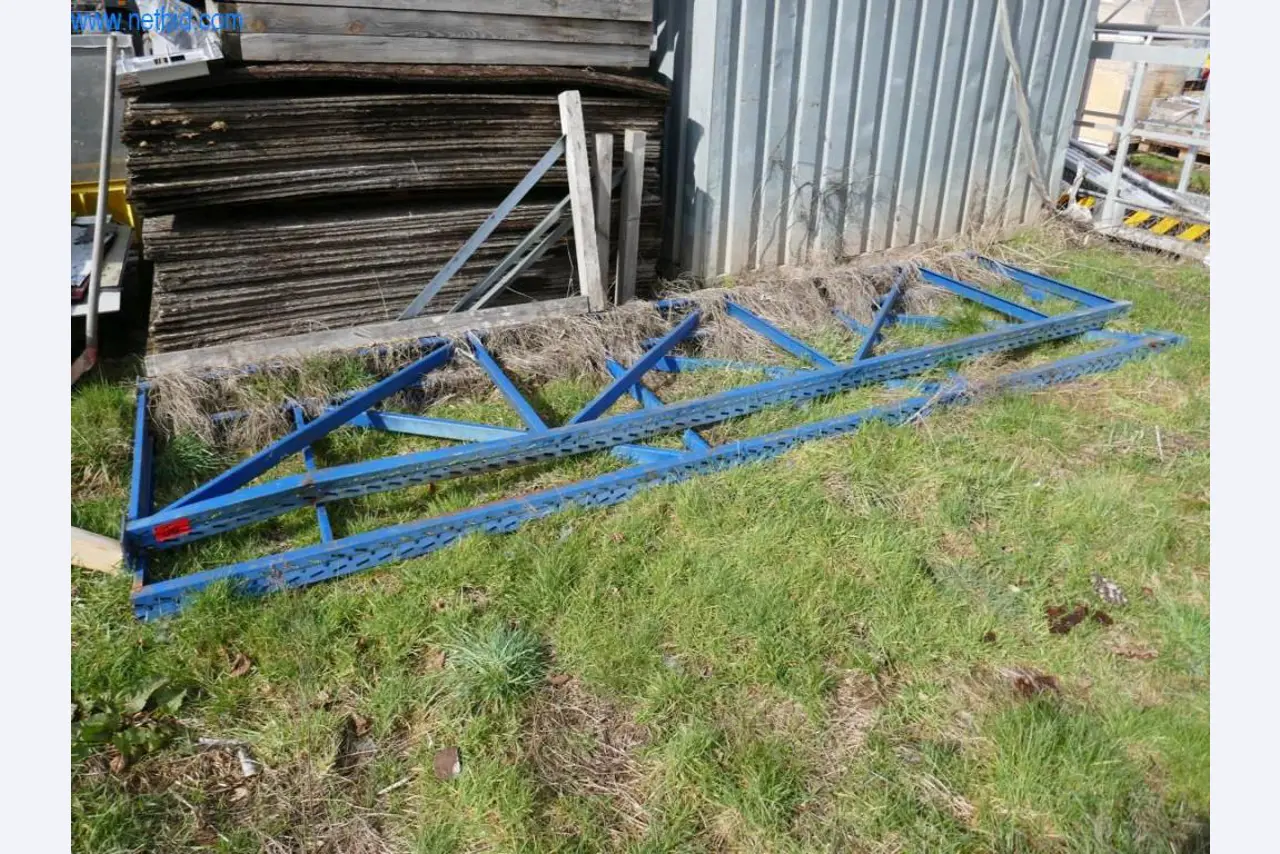 BGA, Warenvorräte, Montagematerial und Fahrzeuge aus dem Bereich Dachdeckerei-2
