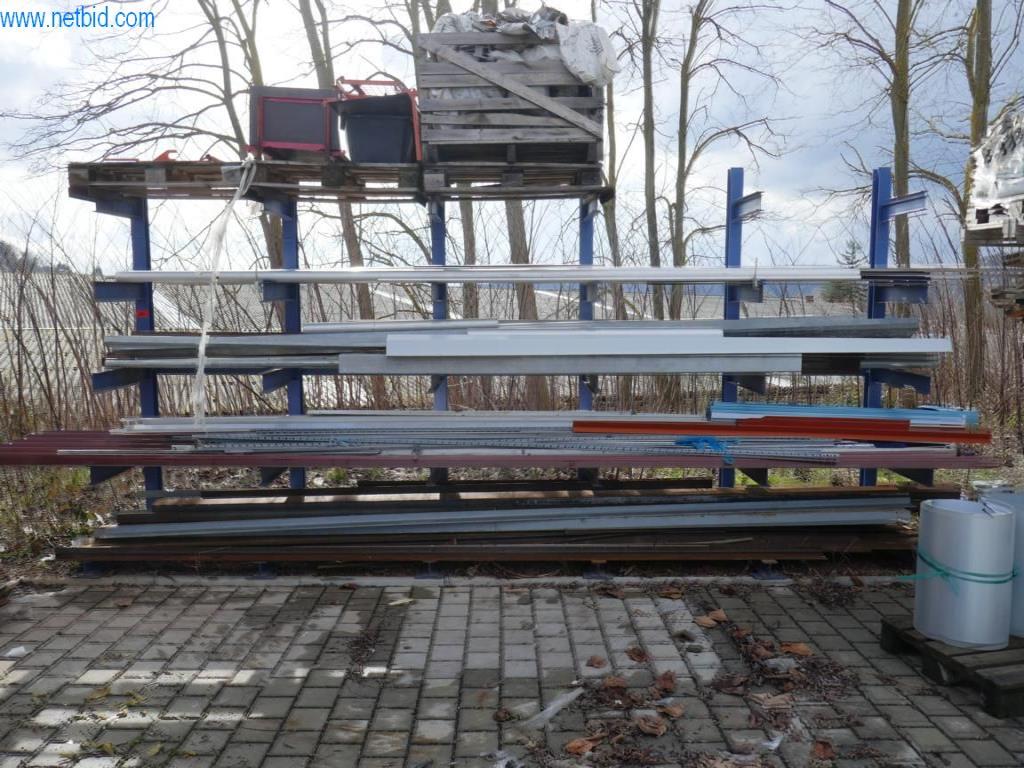 BGA, zapasy, materiały montażowe i pojazdy z działu pokryć dachowych-1