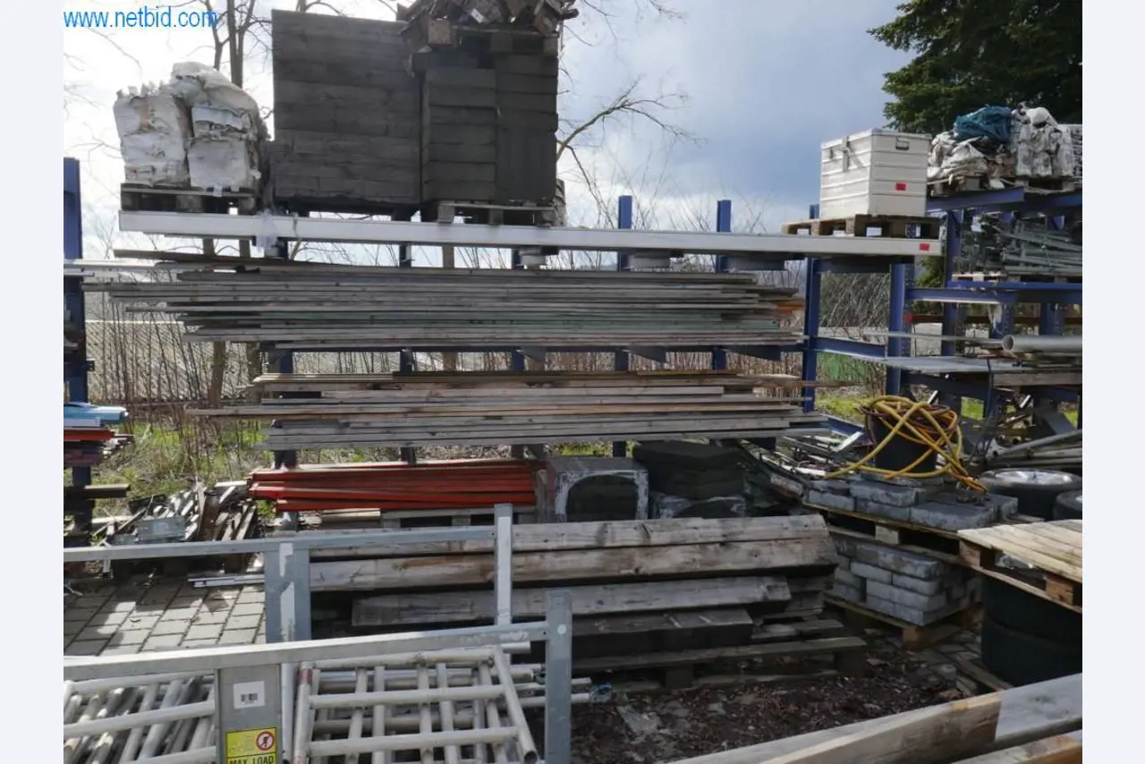 BGA, Warenvorräte, Montagematerial und Fahrzeuge aus dem Bereich Dachdeckerei-2