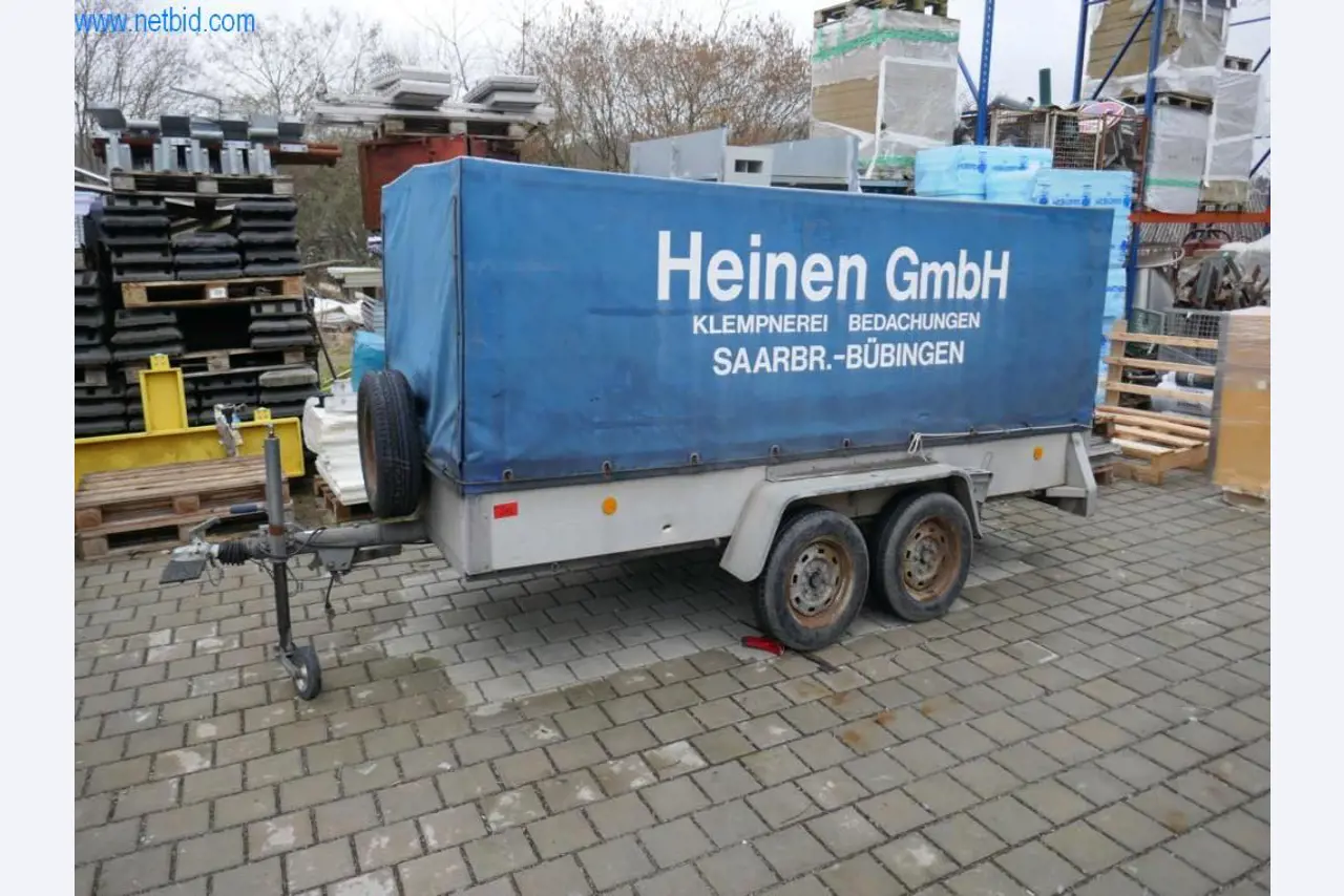 BGA, zásoby, montážní materiál a vozidla z divize střešních krytin.-1