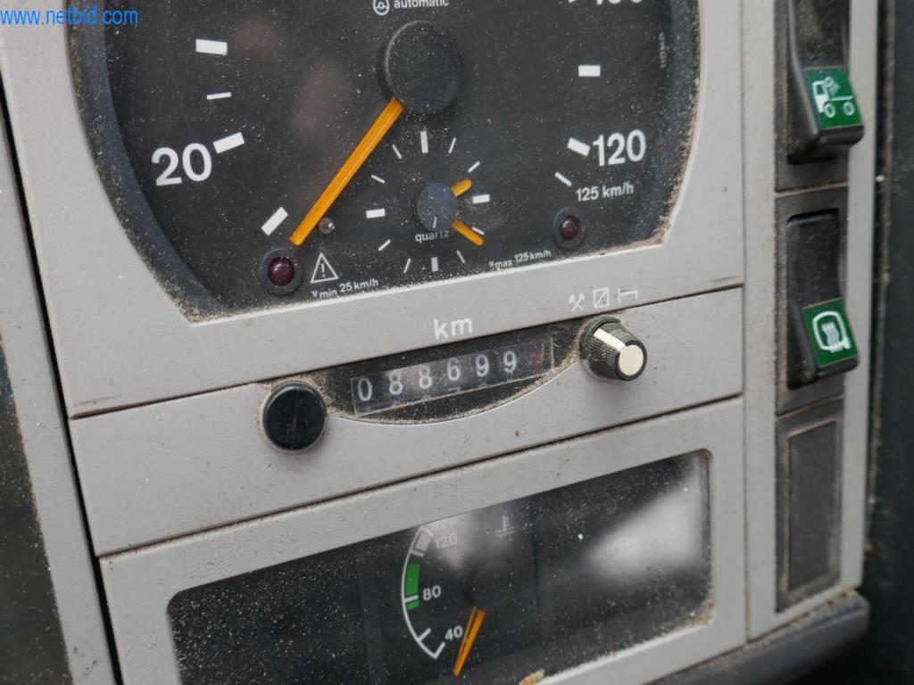 BGA, zásoby, montážní materiál a vozidla z divize střešních krytin.-5