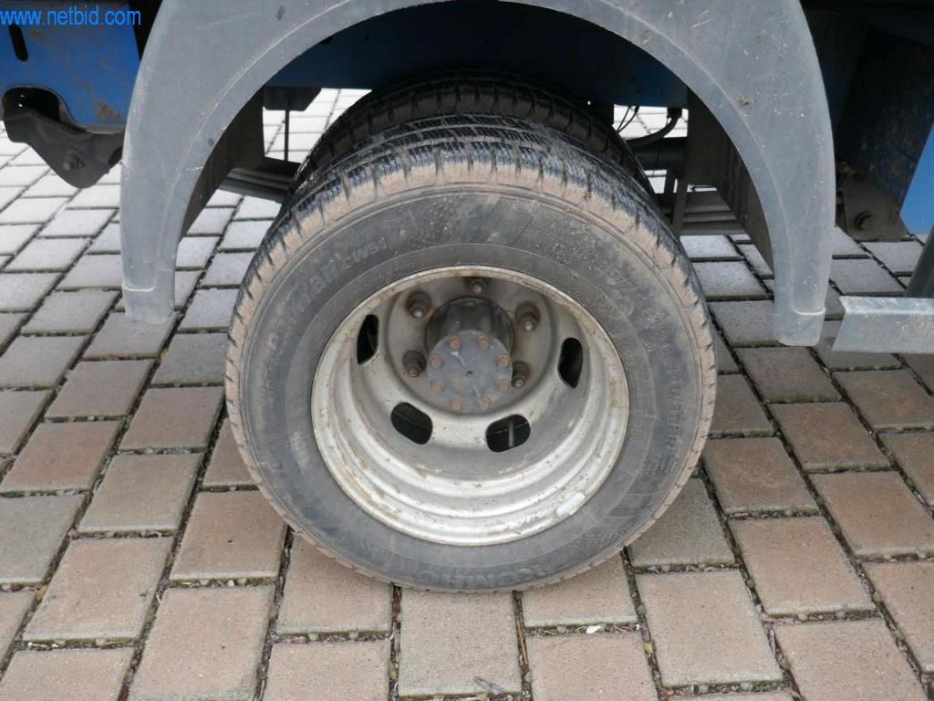 BGA, zásoby, montážní materiál a vozidla z divize střešních krytin.-14