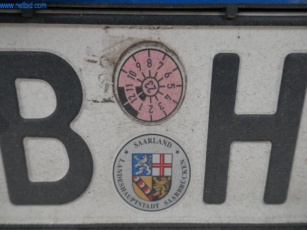 BGA, zásoby, montážní materiál a vozidla z divize střešních krytin.-16