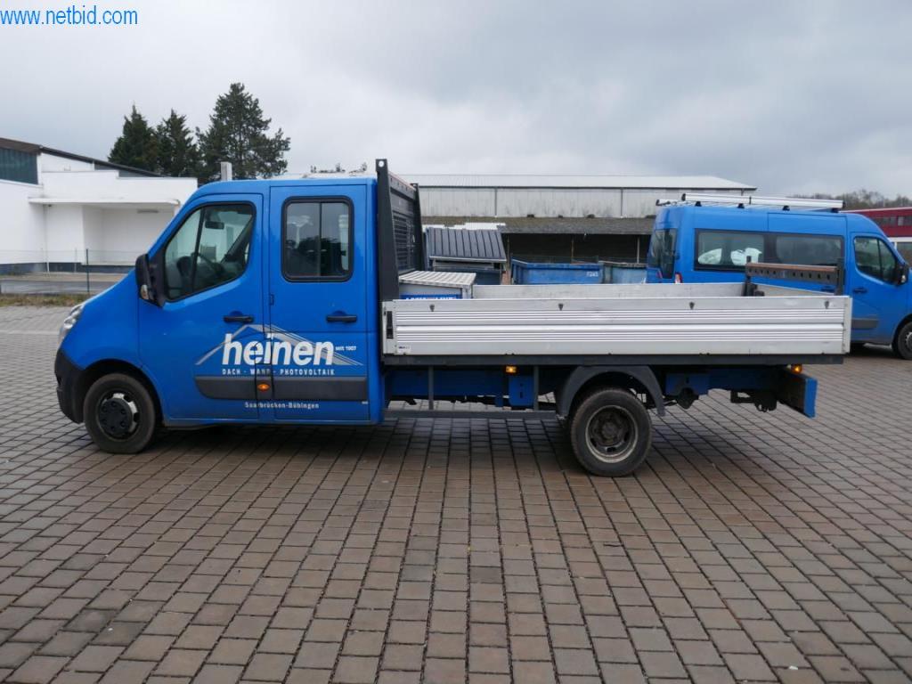 BGA, zásoby, montážní materiál a vozidla z divize střešních krytin.-21