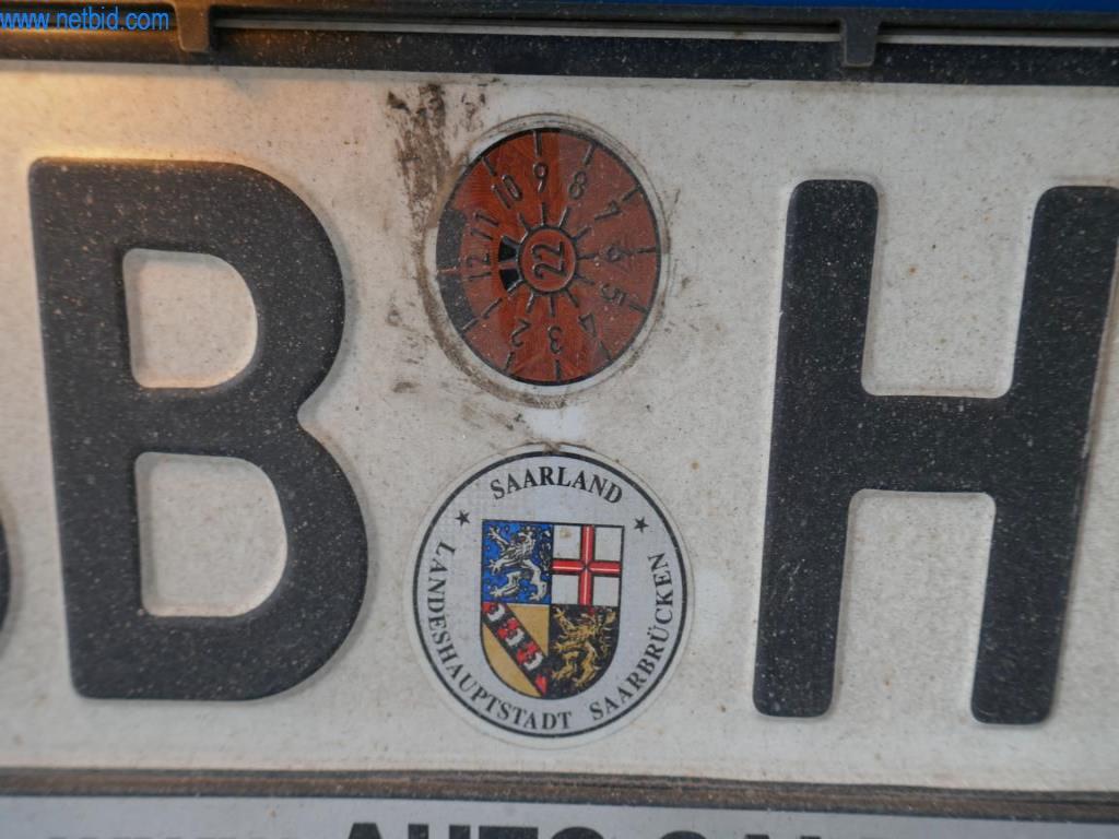 BGA, zásoby, montážní materiál a vozidla z divize střešních krytin.-14