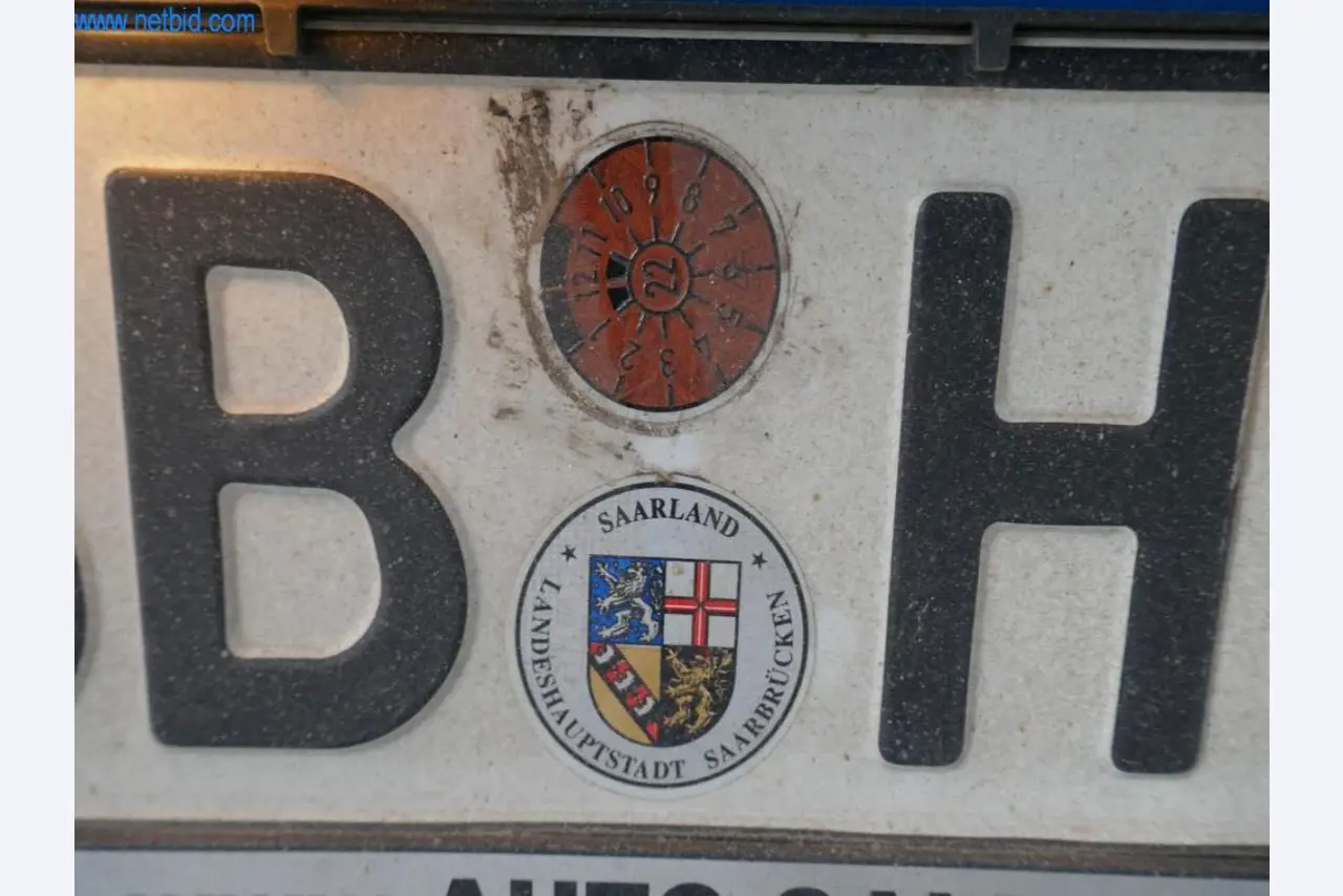 BGA, zásoby, montážní materiál a vozidla z divize střešních krytin.-14