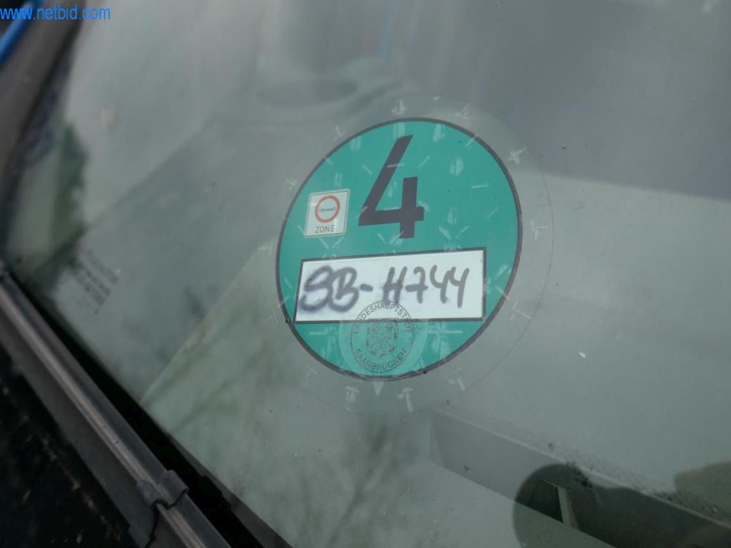 BGA, zásoby, montážní materiál a vozidla z divize střešních krytin.-15