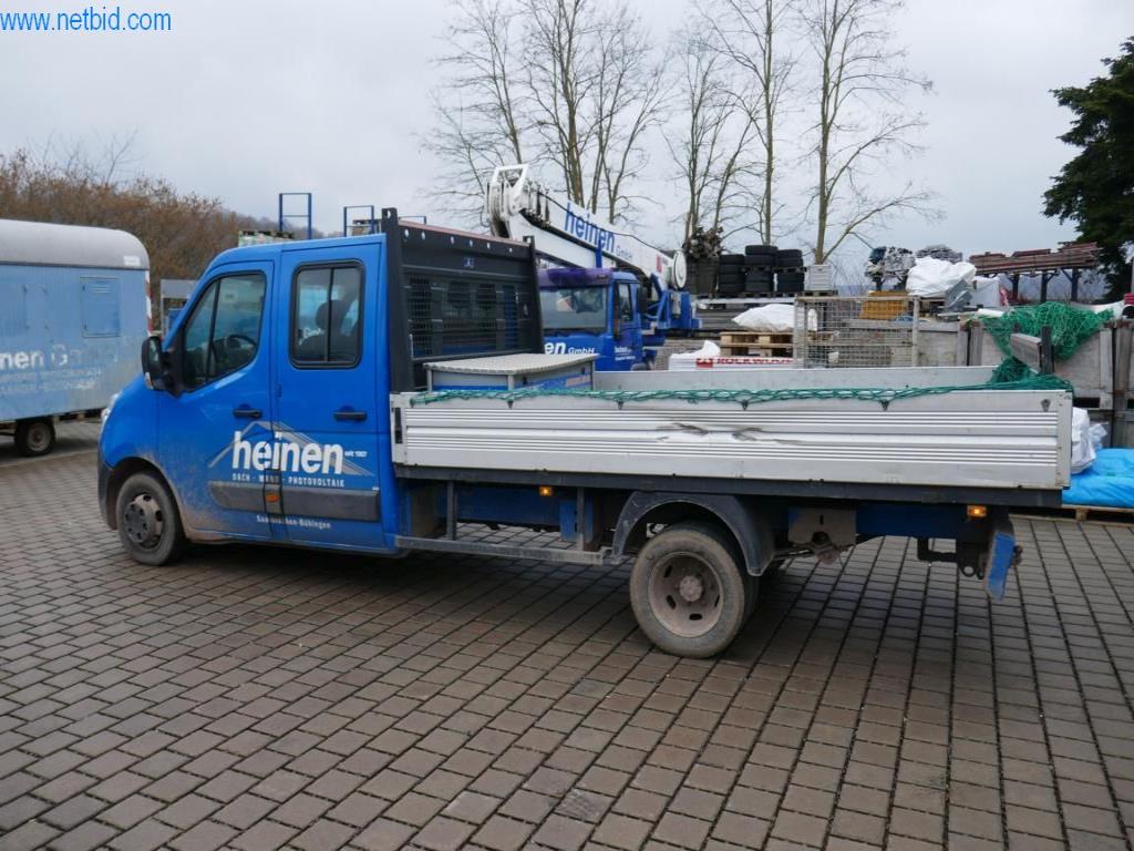 BGA, zásoby, montážní materiál a vozidla z divize střešních krytin.-2