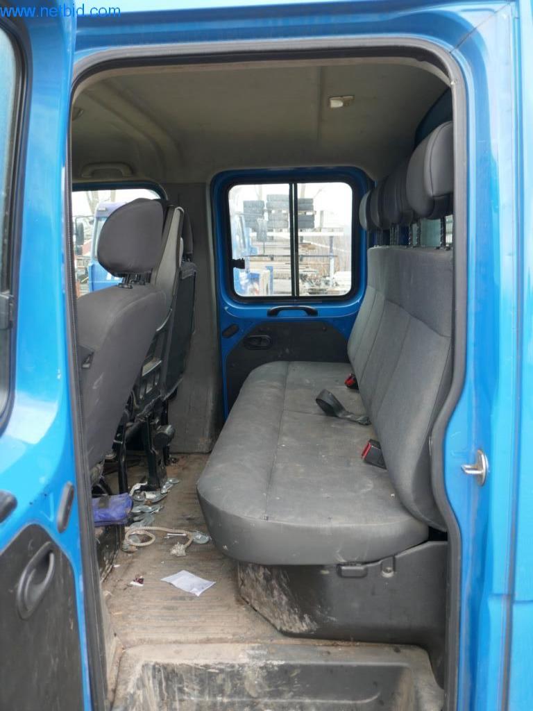 BGA, zásoby, montážní materiál a vozidla z divize střešních krytin.-6