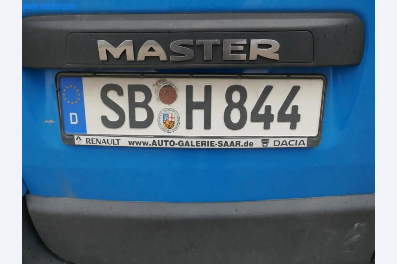 BGA, zásoby, montážní materiál a vozidla z divize střešních krytin.-19