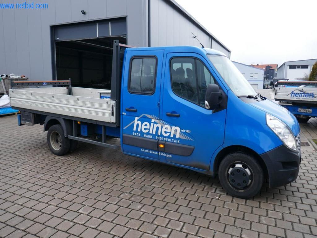 BGA, zásoby, montážní materiál a vozidla z divize střešních krytin.-13