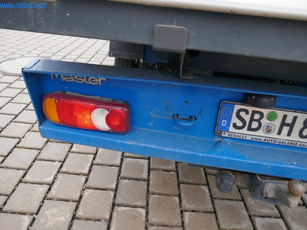 BGA, zásoby, montážní materiál a vozidla z divize střešních krytin.-14