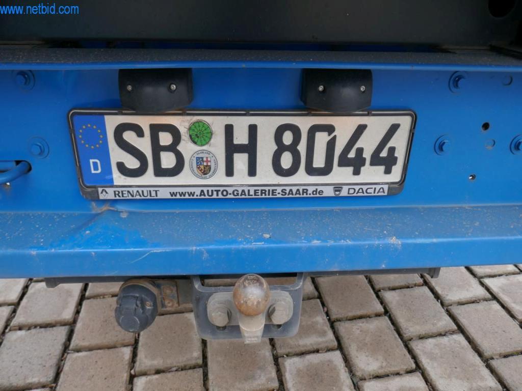 BGA, zásoby, montážní materiál a vozidla z divize střešních krytin.-15