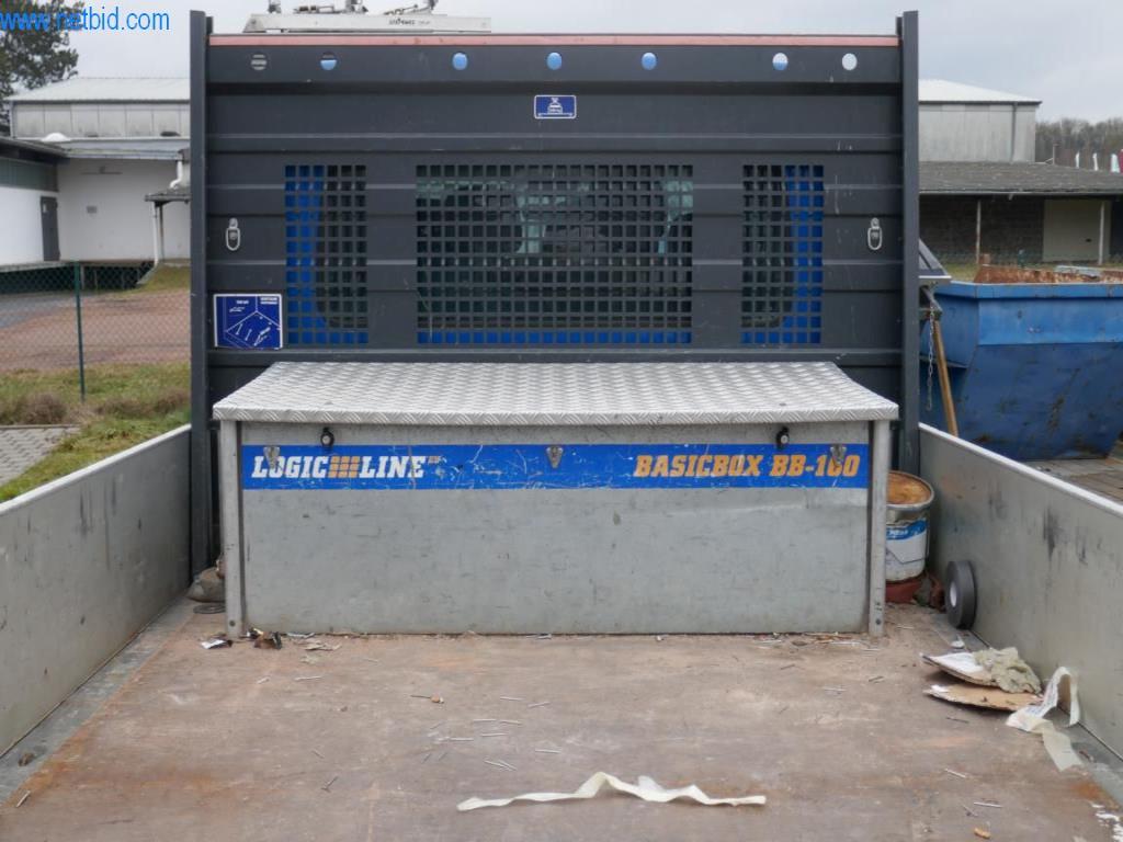 BGA, zásoby, montážní materiál a vozidla z divize střešních krytin.-21