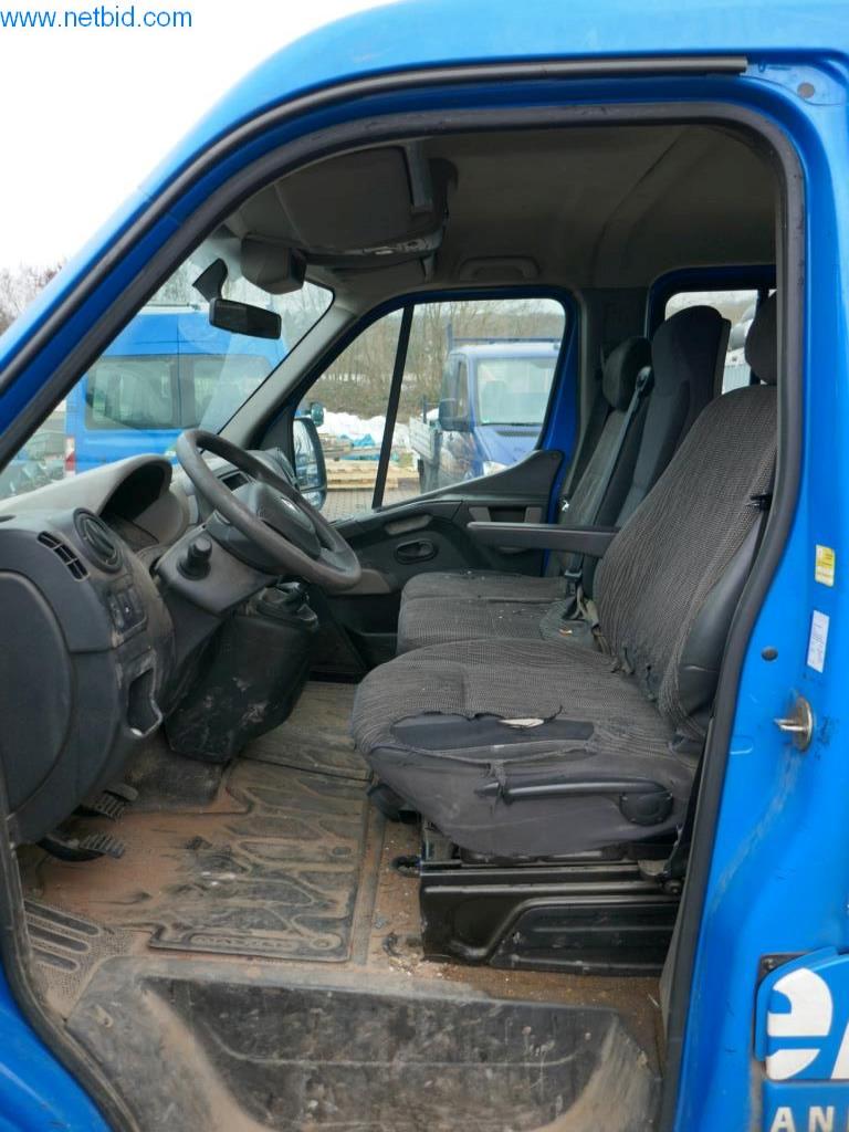 BGA, zásoby, montážní materiál a vozidla z divize střešních krytin.-23