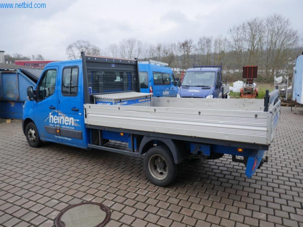 BGA, zásoby, montážní materiál a vozidla z divize střešních krytin.-2