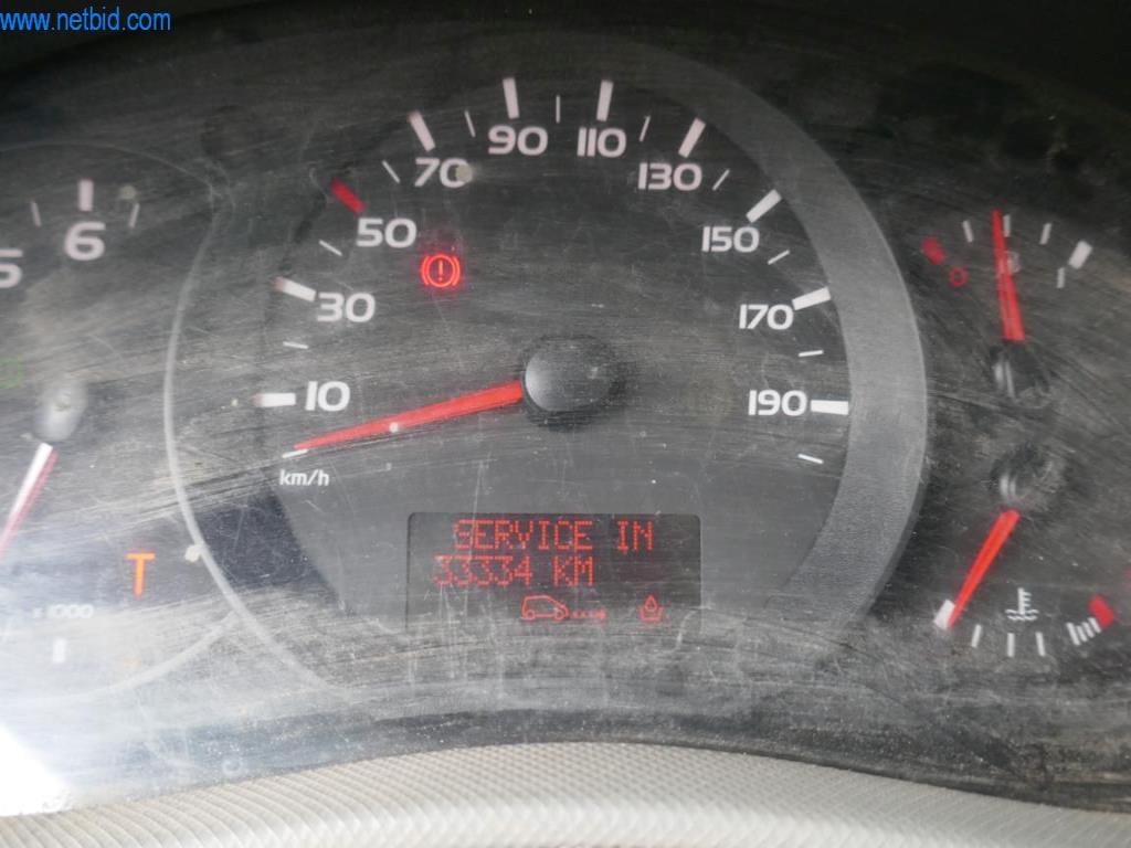 BGA, zásoby, montážní materiál a vozidla z divize střešních krytin.-6