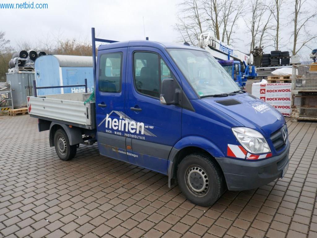 BGA, zásoby, montážní materiál a vozidla z divize střešních krytin.-12