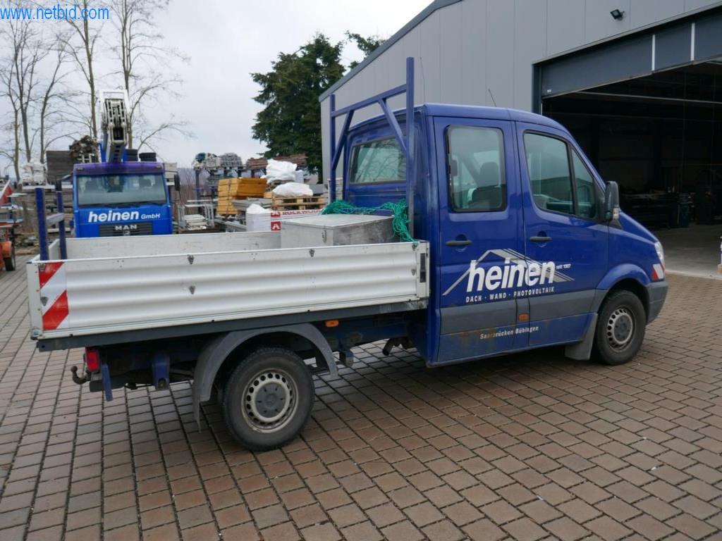 BGA, zásoby, montážní materiál a vozidla z divize střešních krytin.-13