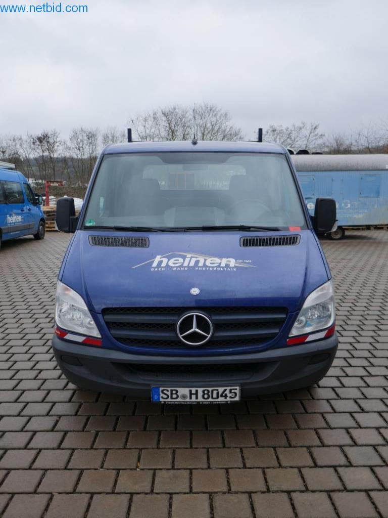 BGA, zásoby, montážní materiál a vozidla z divize střešních krytin.-14