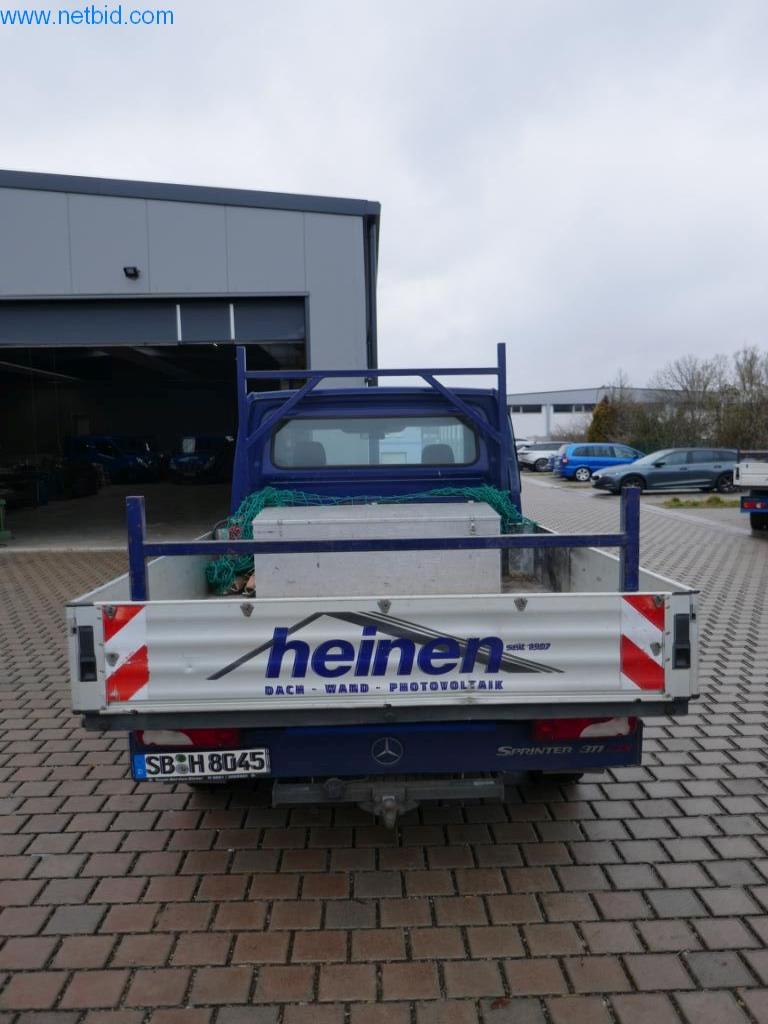 BGA, zásoby, montážní materiál a vozidla z divize střešních krytin.-15