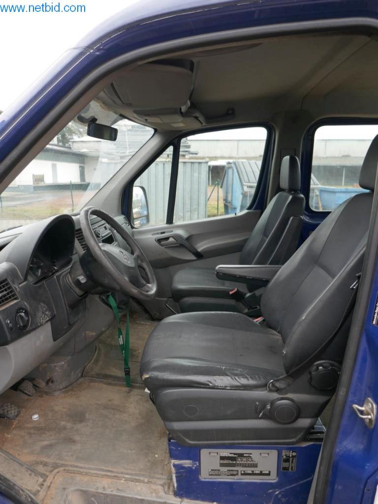 BGA, zásoby, montážní materiál a vozidla z divize střešních krytin.-18