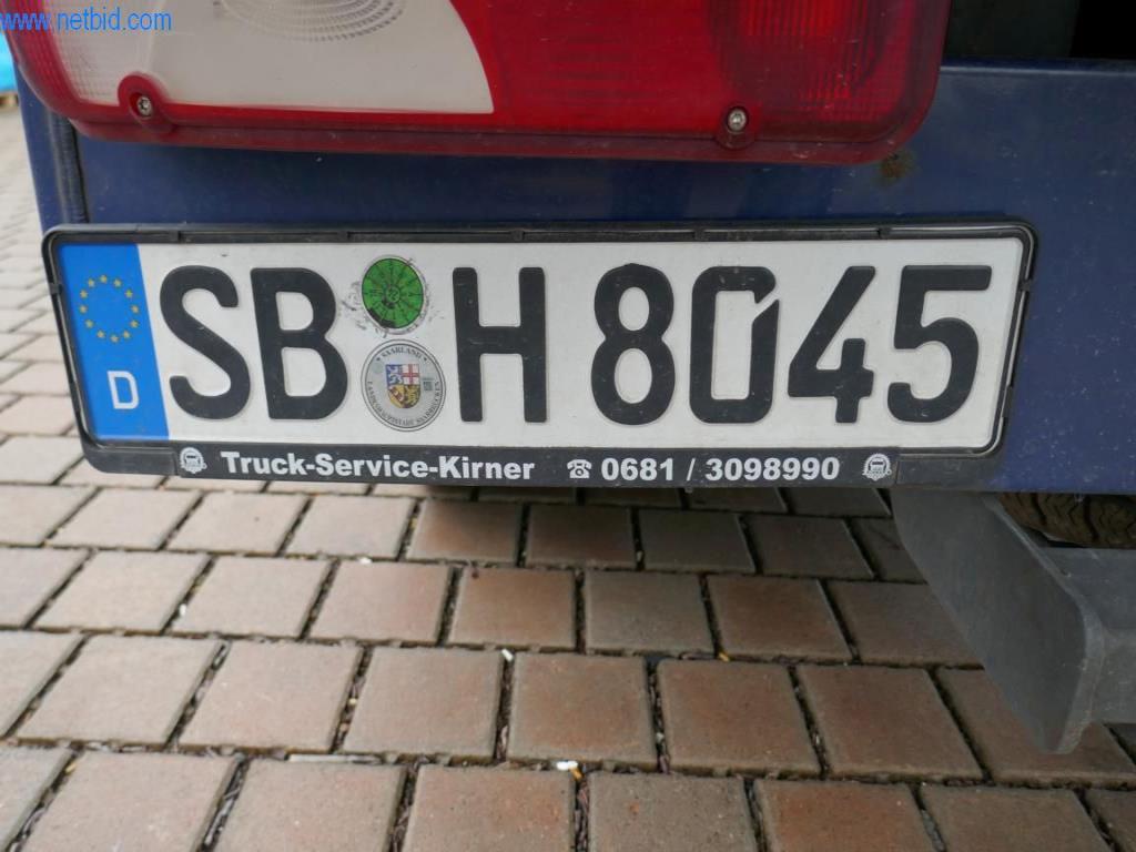 BGA, zásoby, montážní materiál a vozidla z divize střešních krytin.-9