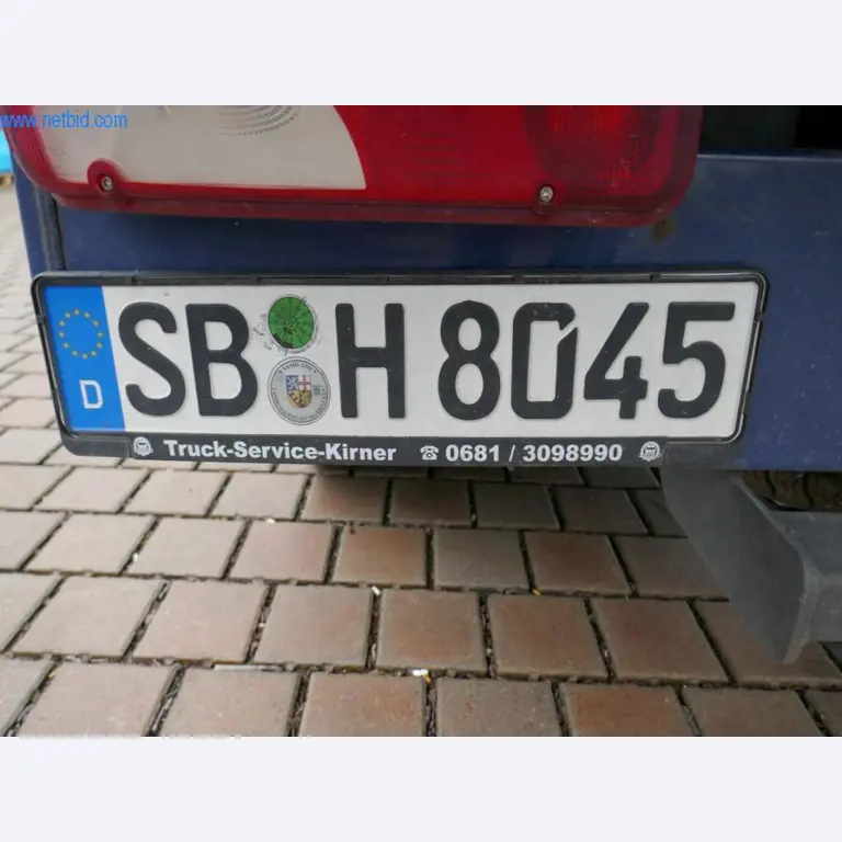 BGA, zásoby, montážní materiál a vozidla z divize střešních krytin.-9