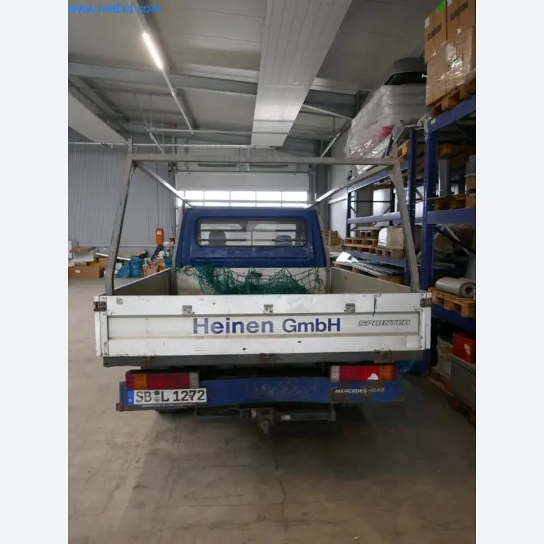 BGA, zásoby, montážní materiál a vozidla z divize střešních krytin.-3