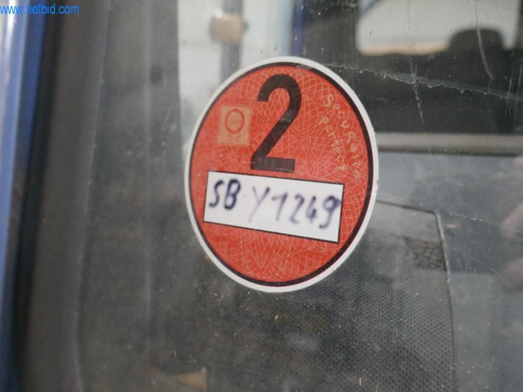 BGA, zásoby, montážní materiál a vozidla z divize střešních krytin.-8