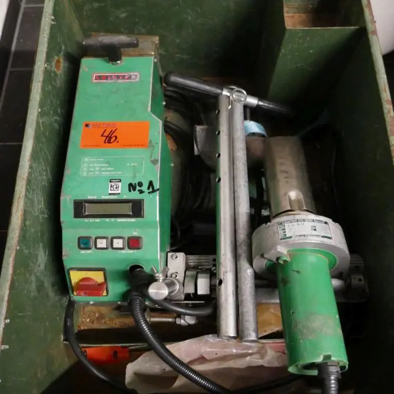 Automatic overlap welding machine Leister Varimat V1