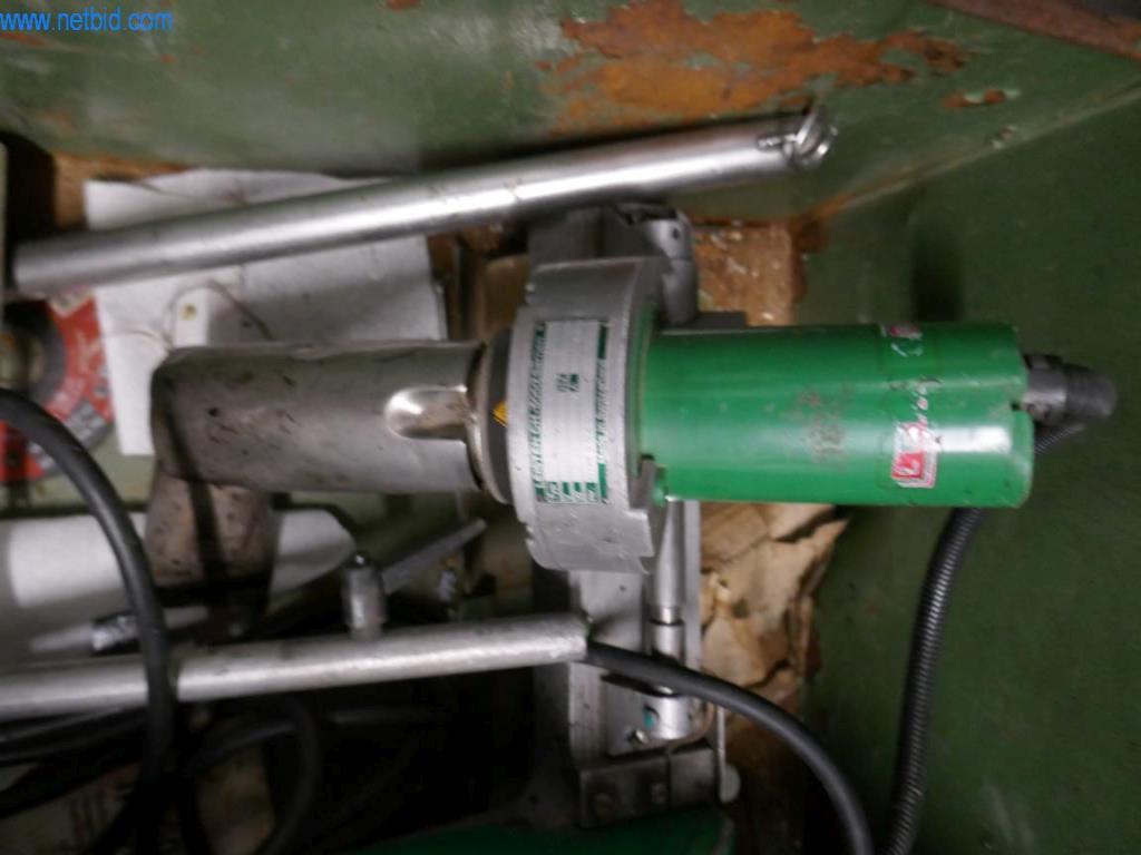 BGA, zapasy, materiały montażowe i pojazdy z działu pokryć dachowych-3