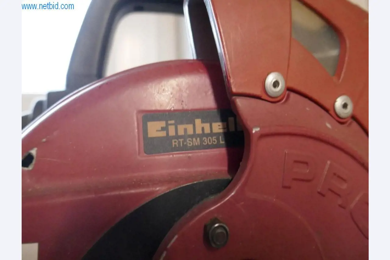 BGA, zapasy, materiały montażowe i pojazdy z działu pokryć dachowych-3