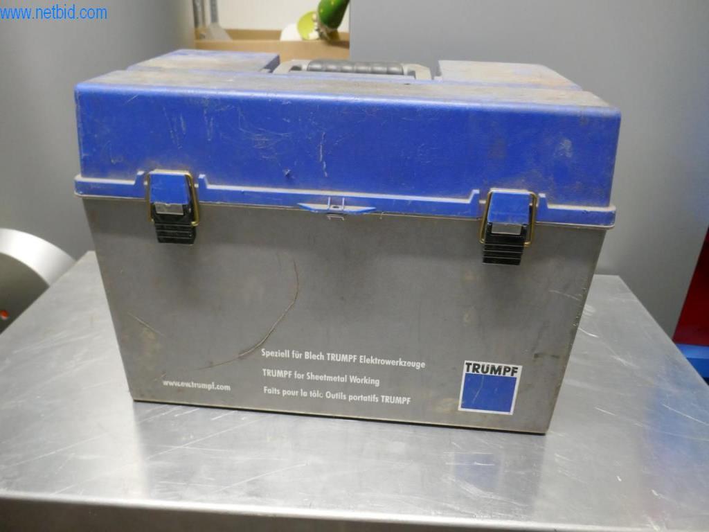 BGA, Warenvorräte, Montagematerial und Fahrzeuge aus dem Bereich Dachdeckerei-4