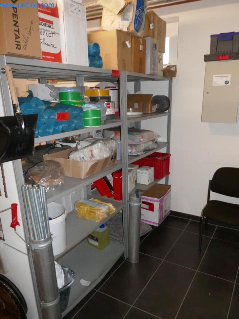 BGA, zapasy, materiały montażowe i pojazdy z działu pokryć dachowych-10