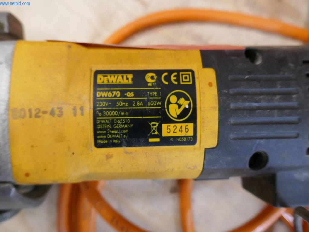 BGA, zapasy, materiały montażowe i pojazdy z działu stolarki otworowej-2