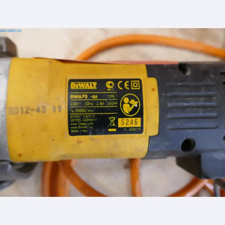 BGA, zapasy, materiały montażowe i pojazdy z działu stolarki otworowej-2