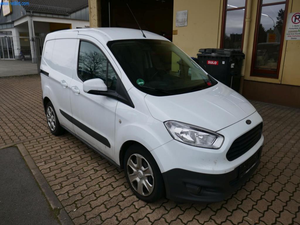 BGA, zásoby, montážní materiál a vozidla z truhlářské divize.-2