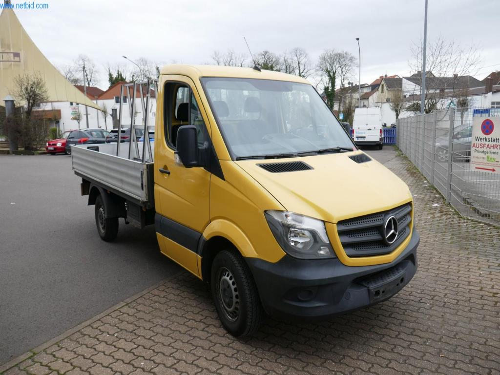 BGA, Warenvorräte, Montagematerial und Fahrzeuge aus dem Bereich Schreinerei-2