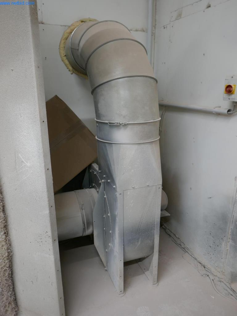 BGA, zapasy, materiały montażowe i pojazdy z działu stolarki otworowej-3