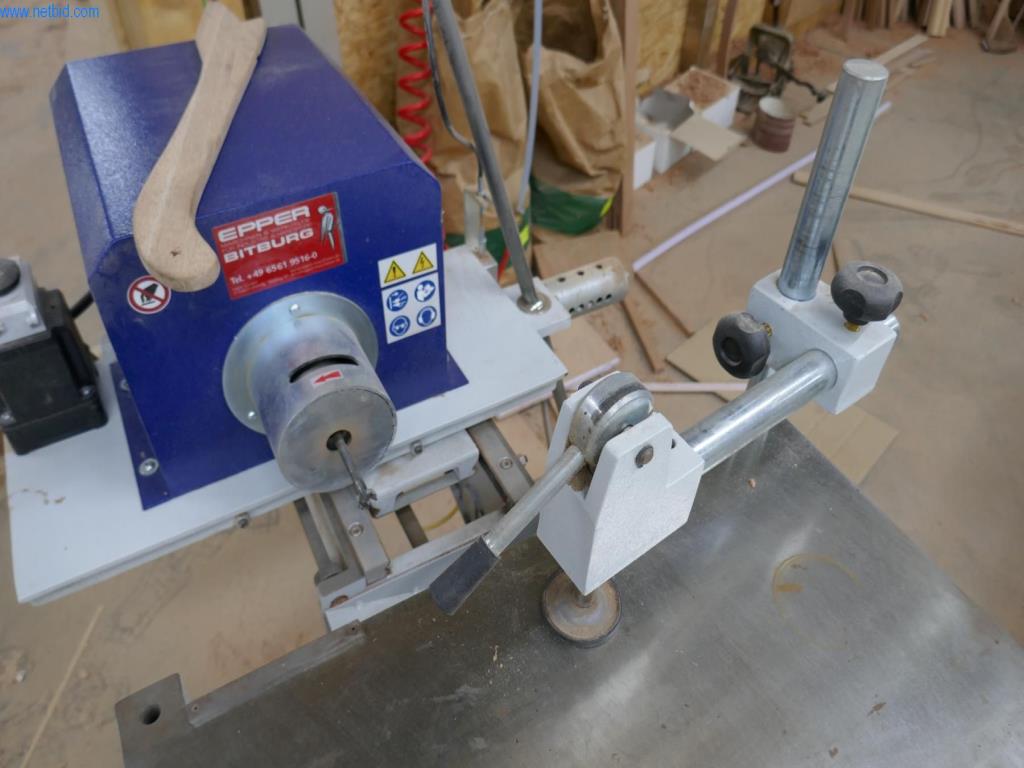 BGA, zapasy, materiały montażowe i pojazdy z działu stolarki otworowej-3