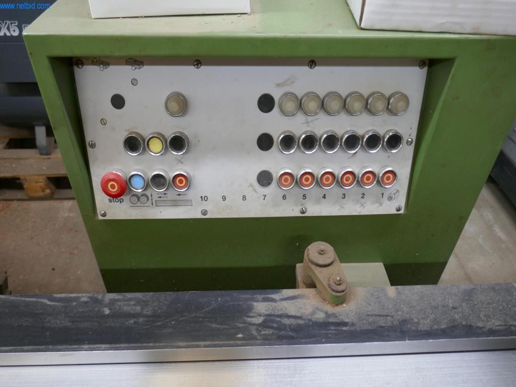 BGA, zapasy, materiały montażowe i pojazdy z działu stolarki otworowej-7