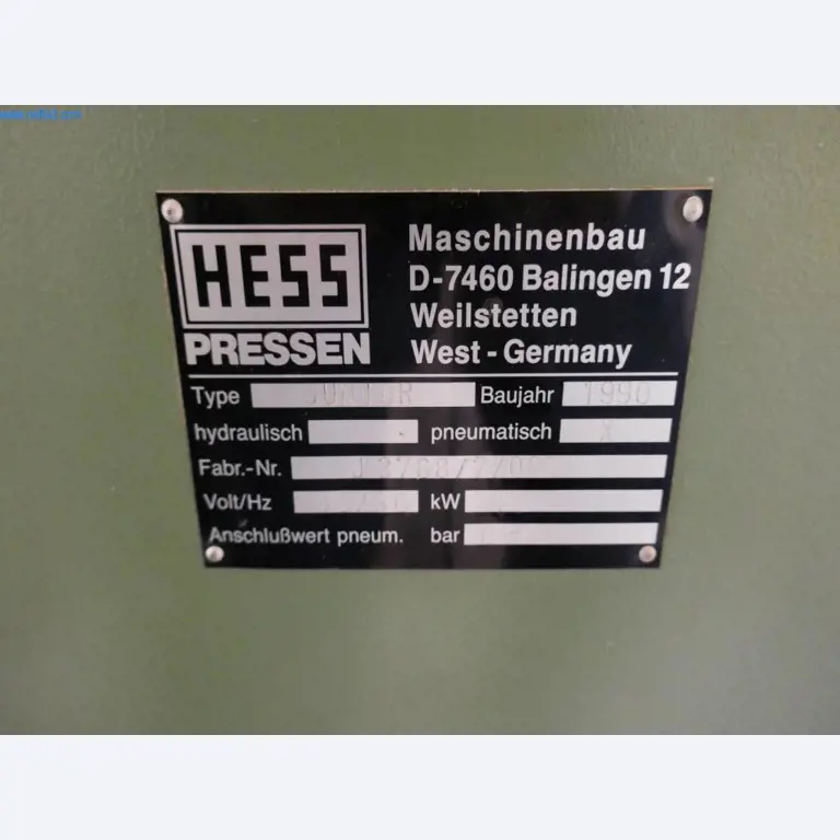 BGA, zásoby, montážní materiál a vozidla z truhlářské divize.-3