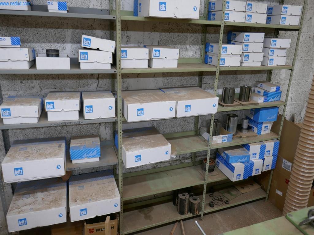 BGA, zaloge, montažni material in vozila iz oddelka za mizarstvo.-2