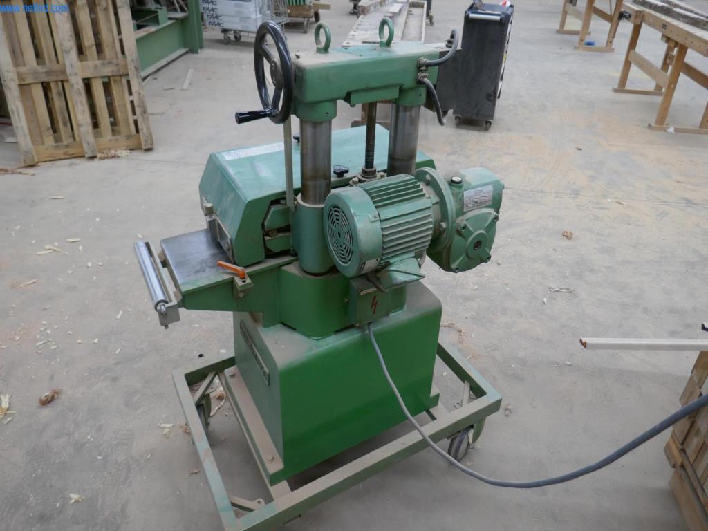 BGA, inventários, materiais de montagem e veículos da divisão de marcenaria-2