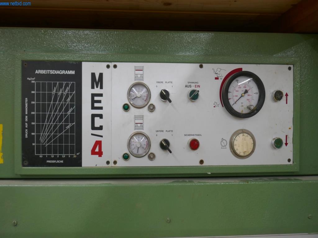 BGA, Warenvorräte, Montagematerial und Fahrzeuge aus dem Bereich Schreinerei-2